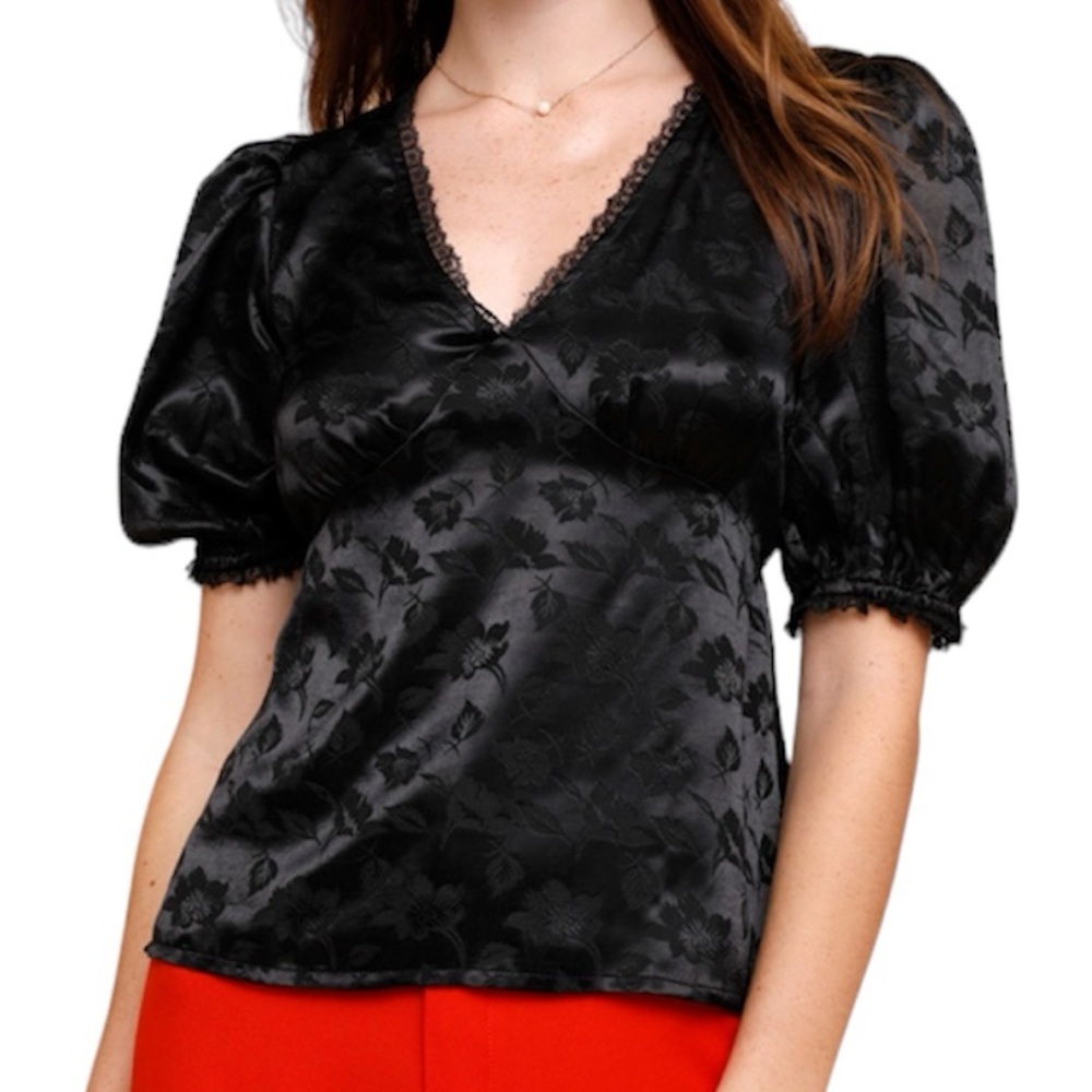 Mi Ami Women’s Rosie Floral Lace Satin Pullon blouse black New no tag size Large